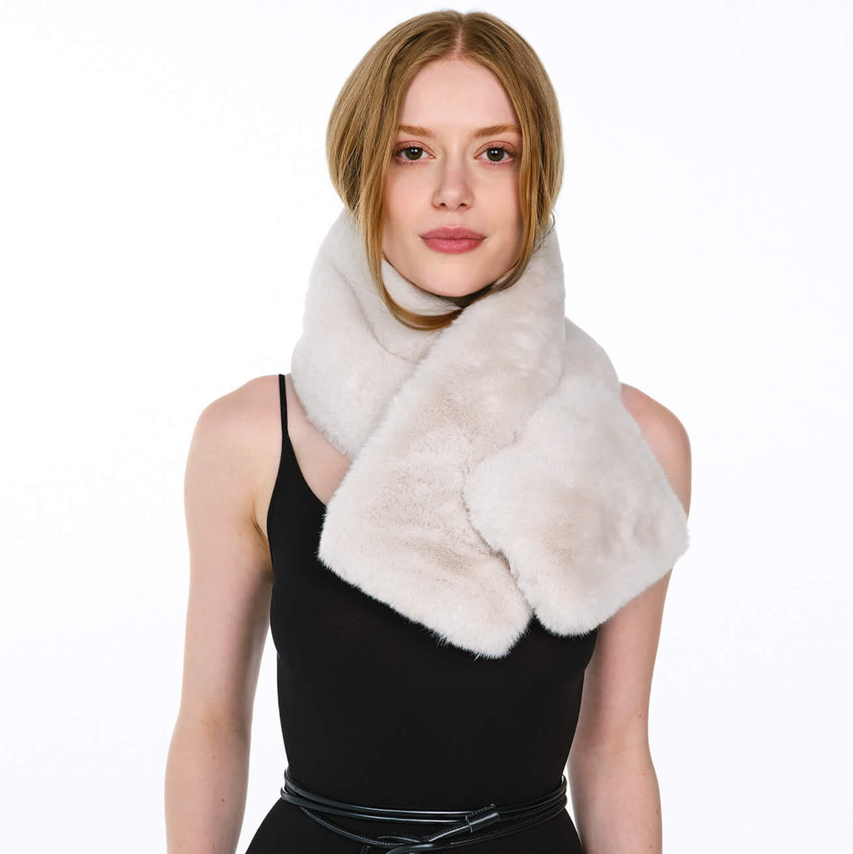 WHITE FAUX FUR SCARF